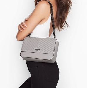 Should bag, Victoria Secret.